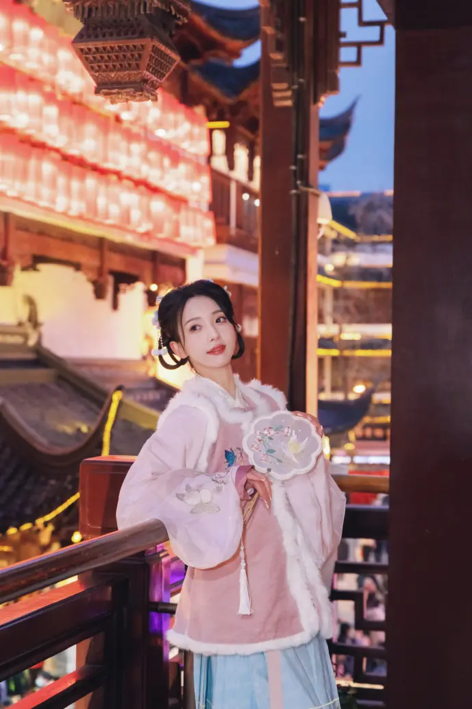 全球应用下载趋势图表